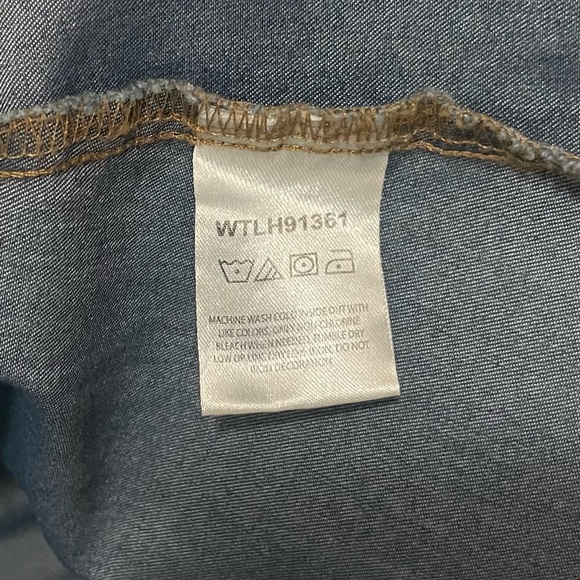 WRANGLER Blue Denim Long Sleeve Snap Western Shirt - Women’s Sz L - Picture 8 of 9